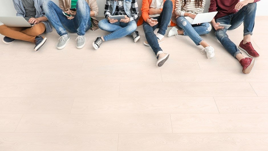 Gen Z and online JOMO