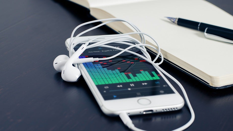 iphone with headphone music